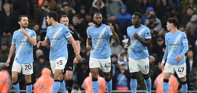 مانشستر سيتي يضرب كريستال بالاس بثلاثية.. ومرموش يضع بصمته في ليلة “الاتحاد”