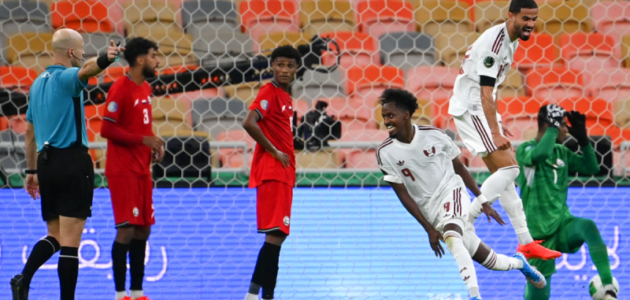 العنابي يقتنص التأهل السادس: قطر تتألق في نصف النهائي كأس الخليج العربي