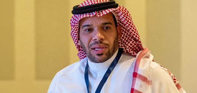 المدير الرياضي الأهلي في صراع التغيير: استبدال بيدرو وهوساوي يثير الجدل