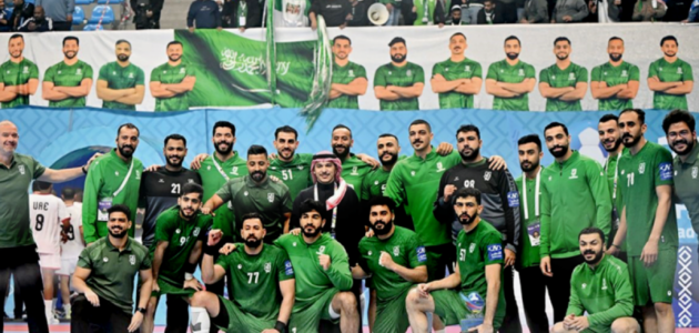 أخضر اليد يطلق مسيرته نحو كأس العالم 2027: تجمع داخلي يضم 26 نجمًا