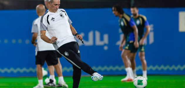 العقيدي يغيب 5 أسابيع: كيف سيؤثر غيابه على خط الدفاع السعودي؟
