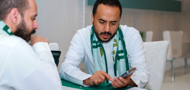 فهد الشاطري يدعو عشاق «الأخضر» لحضور مبكر في مباراة الخليج: صافرات الاستهجان ستربك الخصوم