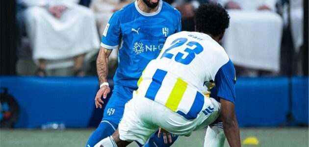 الهلال يهزم الغرافة في مباراة حماسية تتخللها الكروت الحمراء