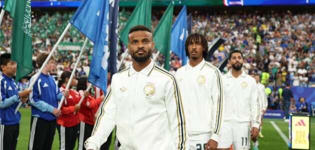 كأس الخليج يضج: السعودية تحصد مواجهة حماسية مع الكويت بينما مصر تقاتل غانا في البطولة الإفريقية