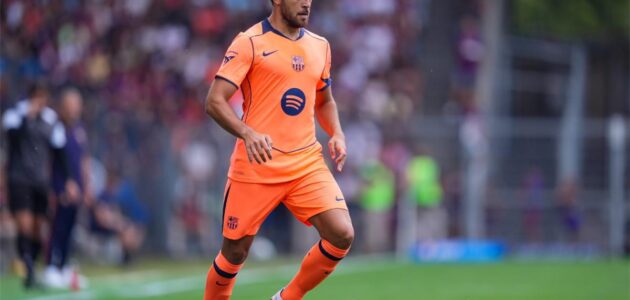 إريك جارسيا يفضح الفرق بين فليك وجوارديولا ويكشف سر سحر الكلاسيكو مع مورينيو