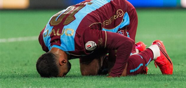 محمد صلاح يسطع في تركيا: 4 أهداف في 4 مباريات ويطارد أوسيمين