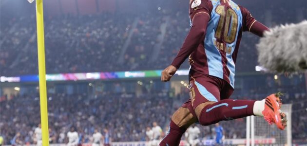 مفاجأة في التشكيلة: محمد صلاح يسطع في المجموعة المثالية للجولة الرابعة من الدوري التركي